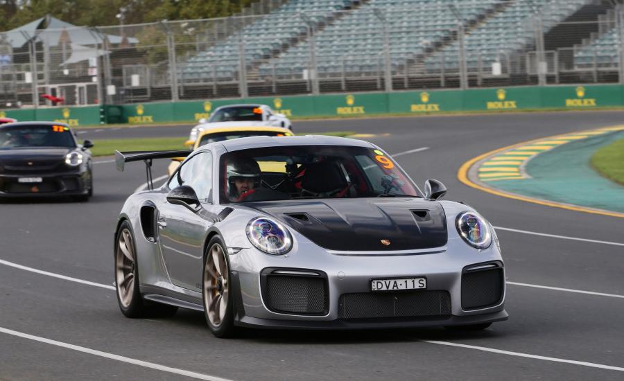  Porsche 911 GT2 RS (991) 2018 года  (AU) (фото 19 из 38)